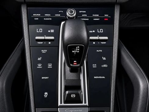 Used 2019 Porsche Cayenne AWD/4WD image 43