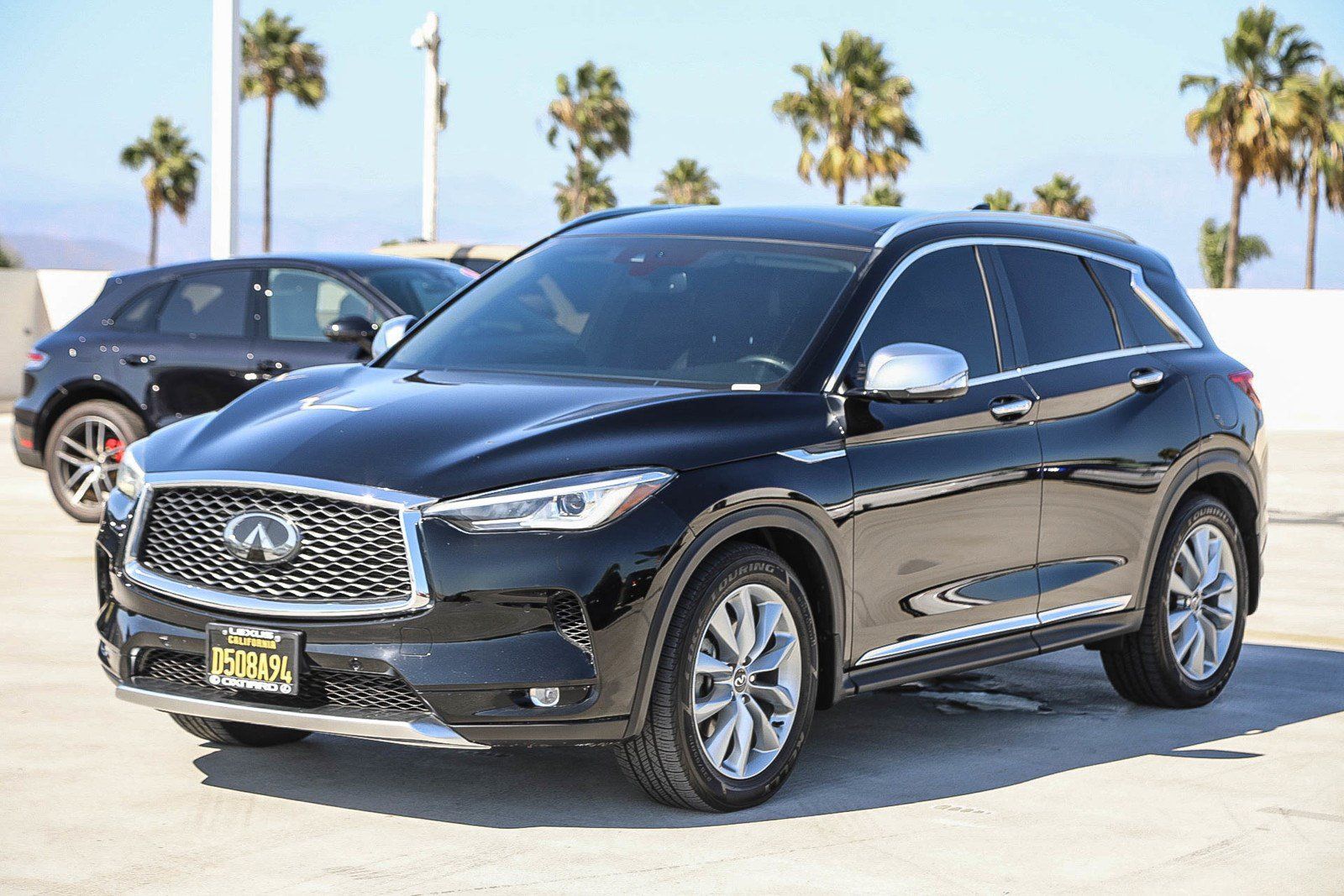 Used 2021 INFINITI QX50 Essential w/ Convenience Package AWD/4WD image 3