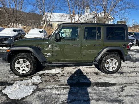 Used 2020 Jeep Wrangler Unlimited Sport S image 2