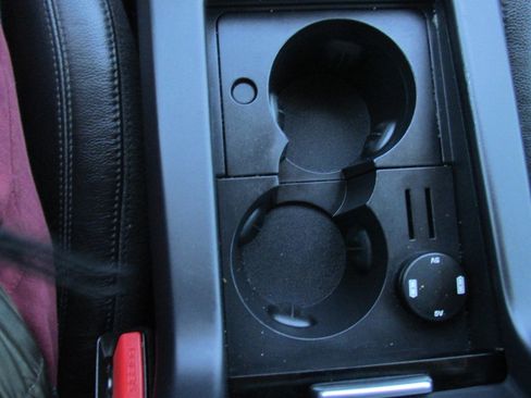 Used 2018 Land Rover Discovery Sport HSE image 48