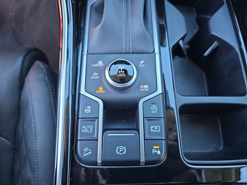 Used 2023 Kia Sorento SX Prestige image 22