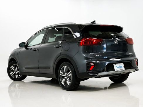 Used 2020 Kia Niro EX image 26