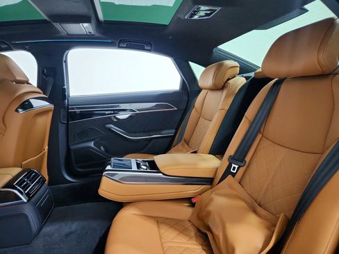 Used 2025 Audi S8 EXECUTIVE image 14