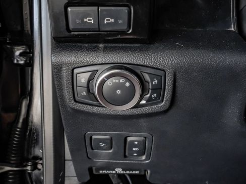 Used 2019 Ford F250 Lariat w/ Lariat Ultimate Package AWD/4WD image 27