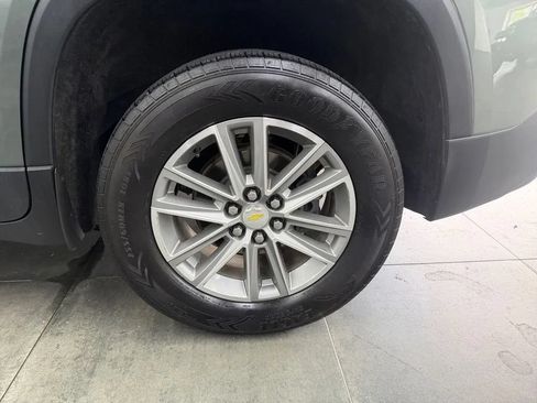 Used 2022 Chevrolet Traverse LT FWD image 50