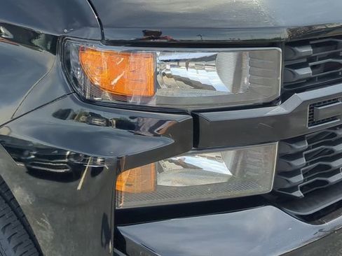 Used 2021 Chevrolet Silverado 1500 Custom w/ Safety Confidence Package image 10