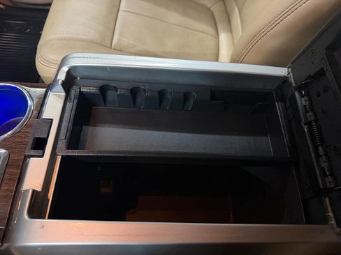 Used 2013 Ford F150 Lariat w/ Luxury Equipment Group image 41