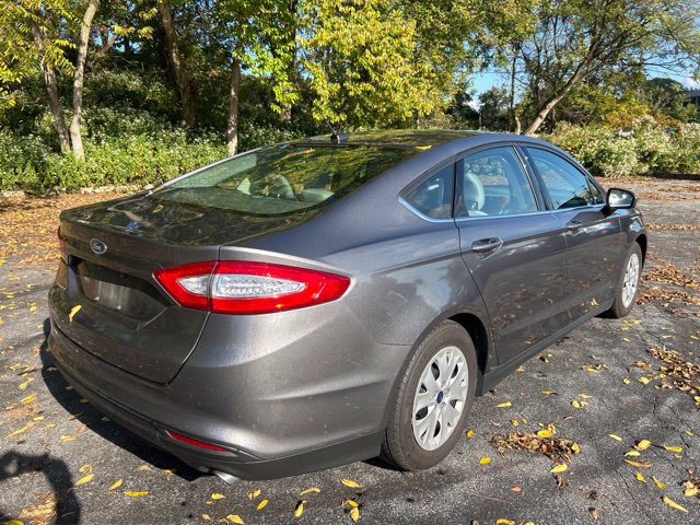 Used 2014 Ford Fusion S FWD image 3
