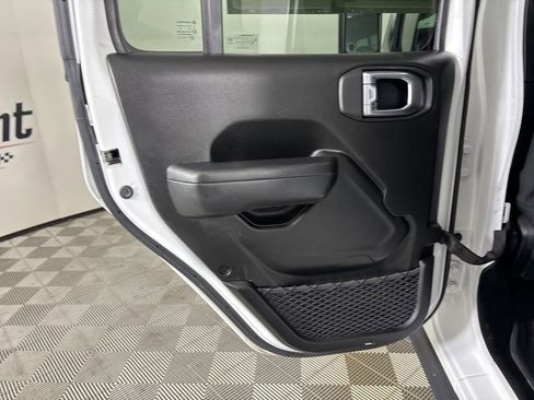 Used 2023 Jeep Gladiator Mojave w/ Trailer Tow Package image 20