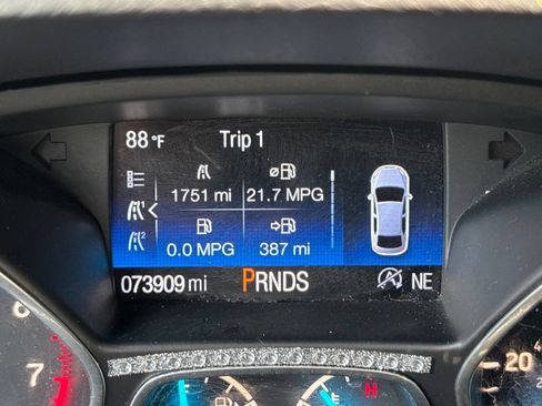 Used 2019 Ford Escape Titanium AWD/4WD image 12