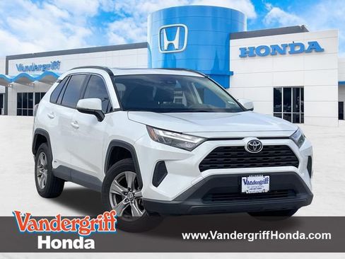 Used 2025 Toyota RAV4 XLE w/ Convenience Package AWD/4WD image 1