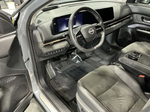 Used 2024 Nissan Ariya FWD image 3