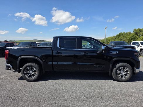New 2026 GMC Sierra 1500 SLE image 6
