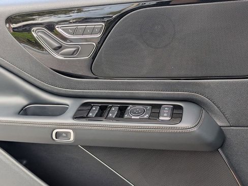 New 2026 Lincoln Aviator AWD image 24