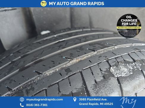 Used 2023 Volkswagen Atlas Cross Sport SE image 38