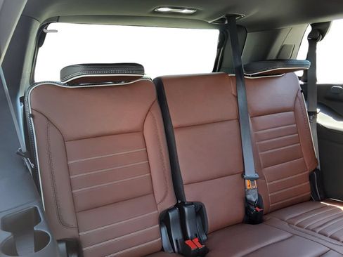 Used 2024 GMC Yukon Denali Ultimate AWD/4WD image 37