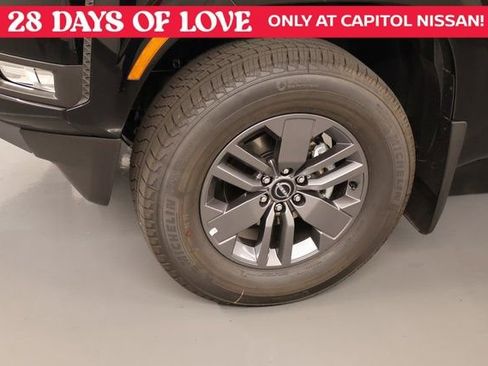 New 2025 Nissan Frontier SV w/ SV Convenience Package image 6