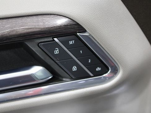 Used 2023 Chevrolet Silverado 1500 LTZ AWD/4WD image 8