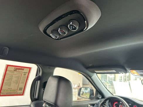 Used 2022 Dodge Durango GT image 28