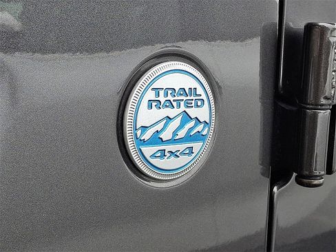 Used 2022 Jeep Wrangler Unlimited Sahara w/ Cold Weather Group image 29