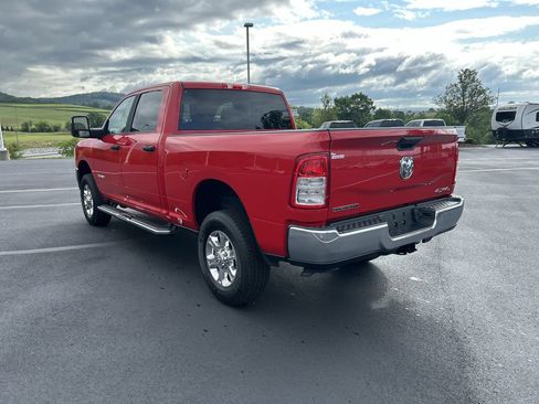 Used 2024 RAM 2500 Big Horn w/ Bed Utility Group AWD/4WD image 5