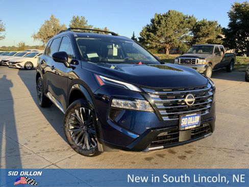 New 2026 Nissan Rogue Platinum w/ Platinum Premium Package image 2