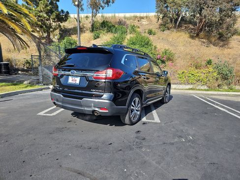 Certified 2022 Subaru Ascent Touring AWD/4WD image 7