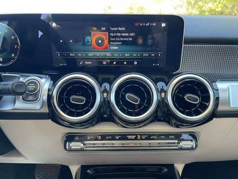 Used 2020 Mercedes-Benz GLB 250 image 15