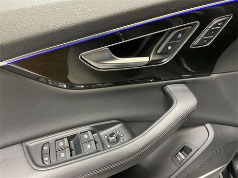Used 2024 Audi Q7 3.0T Premium Plus image 22
