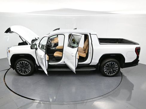Used 2026 GMC Sierra EV Denali image 38