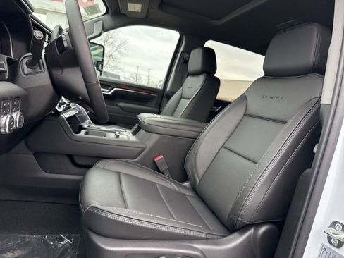 New 2026 GMC Sierra 3500 Denali w/ Denali Reserve Package image 10