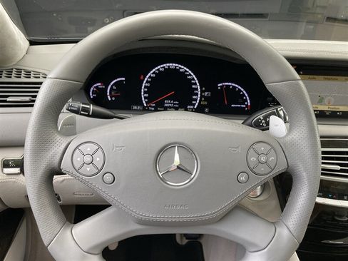 Used 2012 Mercedes-Benz CL 63 AMG image 23