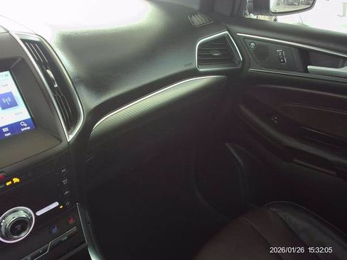 Used 2020 Ford Edge Titanium w/ Equipment Group 301A AWD/4WD image 12