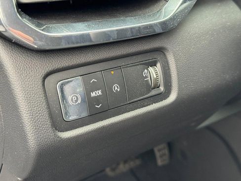 New 2026 GMC Acadia Elevation image 17