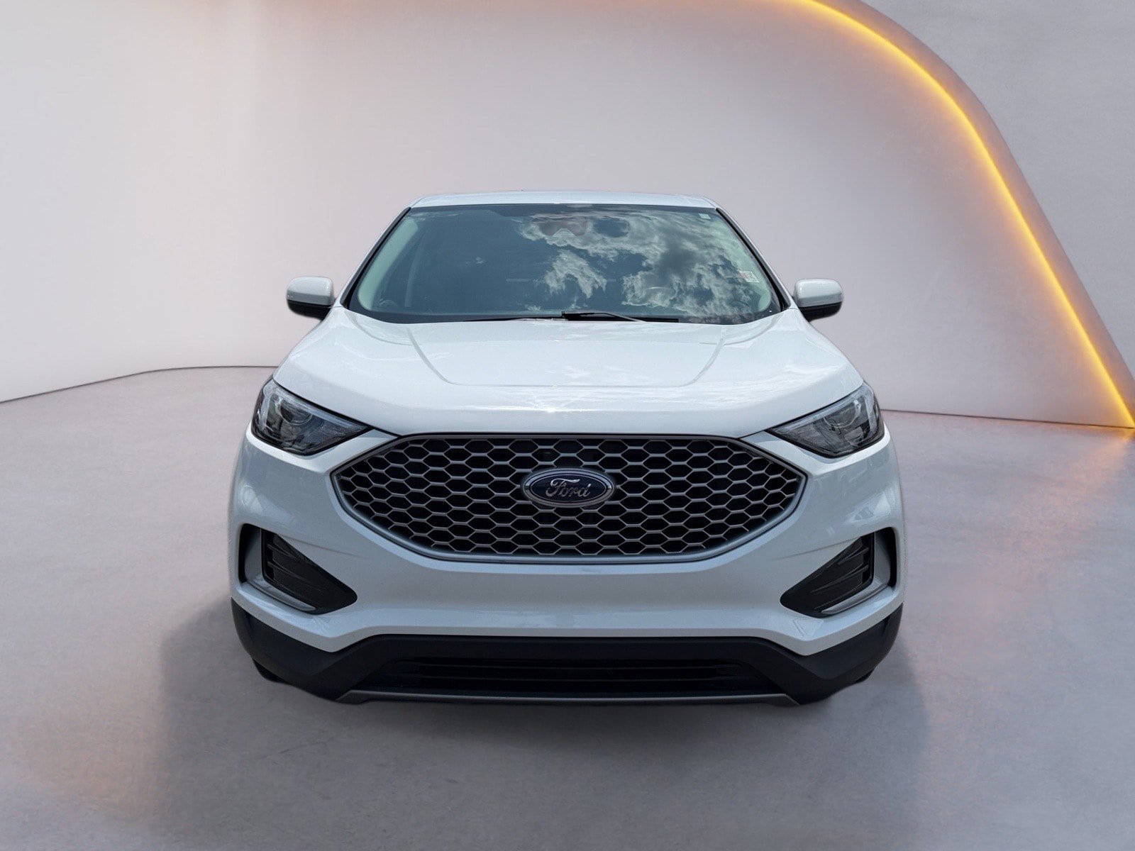 Used 2024 Ford Edge SEL AWD/4WD image 8