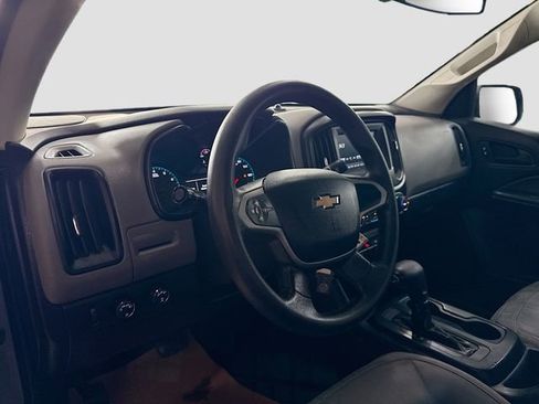 Used 2018 Chevrolet Colorado W/T w/ WT Convenience Package image 10