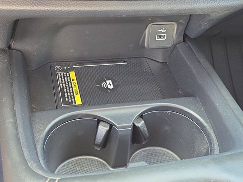 Used 2023 Honda HR-V EX-L image 28