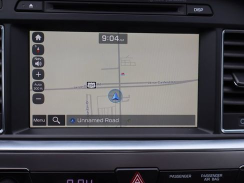 Used 2016 Hyundai Sonata Limited w/ Option Group 04 FWD image 11