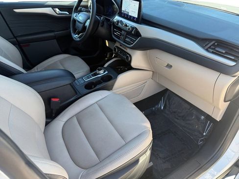 Used 2022 Ford Escape SEL w/ Technology Package image 26