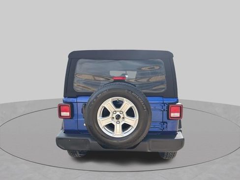 Used 2018 Jeep Wrangler Unlimited Sport S AWD/4WD image 6