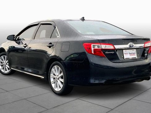 Used 2014 Toyota Camry XLE image 11