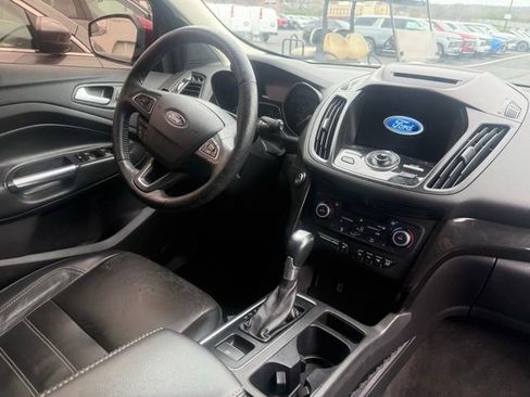 Used 2018 Ford Escape Titanium image 8