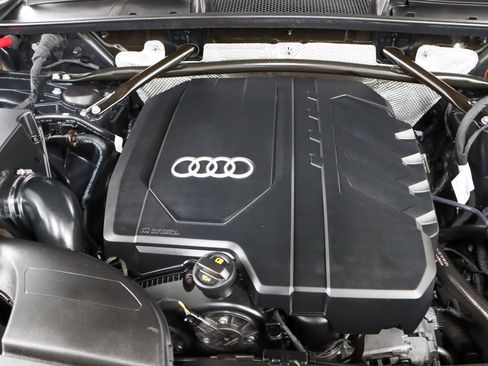 Used 2023 Audi Q5 2.0T Premium w/ Convenience Package image 30