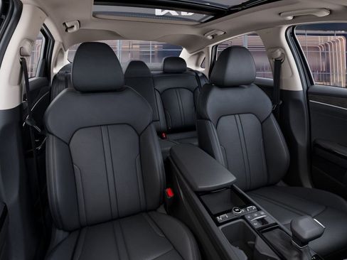 New 2025 Kia K5 EX image 17