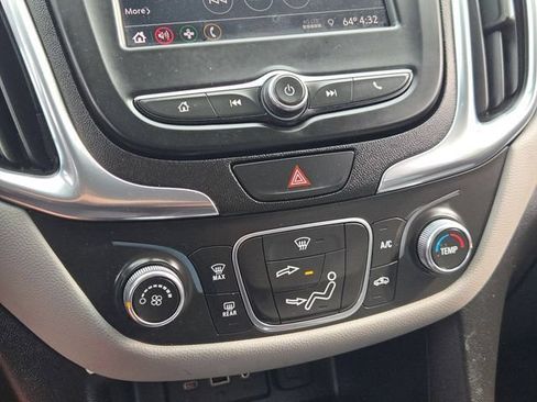 Used 2021 Chevrolet Equinox LS w/ LS Convenience Package FWD image 27