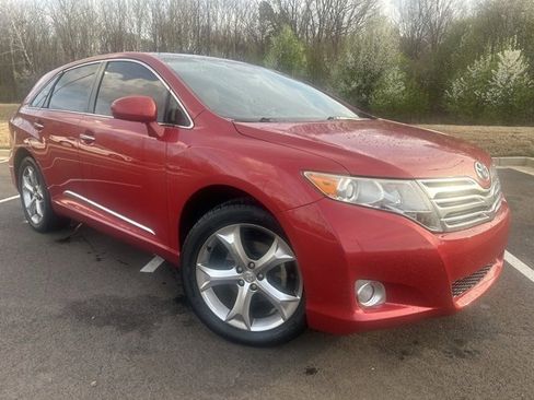 Used 2011 Toyota Venza Limited w/ Comfort Pkg image 2
