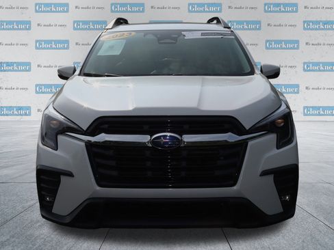 Used 2023 Subaru Ascent Limited image 2