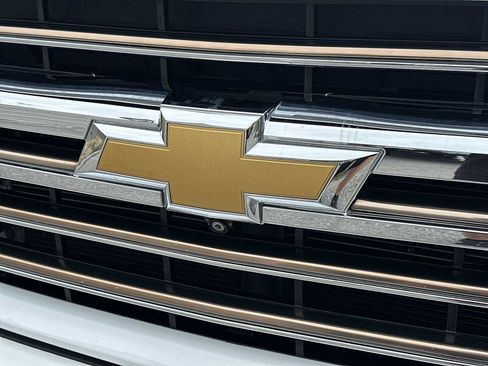 Certified 2021 Chevrolet Silverado 3500 High Country AWD/4WD image 10