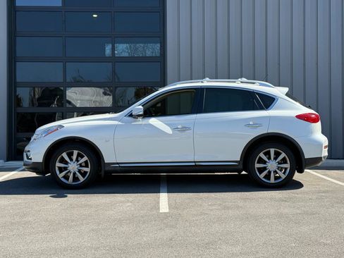 Used 2016 INFINITI QX50 2WD w/ Premium Plus Package image 8