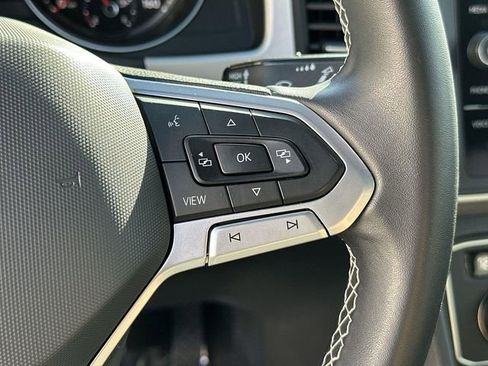 Used 2021 Volkswagen Atlas Cross Sport SE w/ Panoramic Sunroof Package image 36